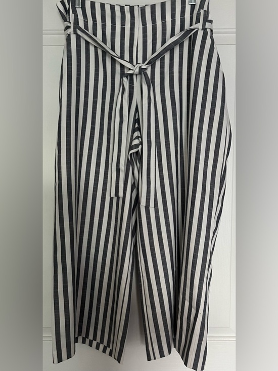 New York & Company Pants - NY & Co 7th Ave Madie pants, blue and white striped summer pants size 16.